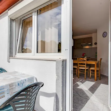 Awesome In Marsici With Wifi Sveti Vid-Miholjice
